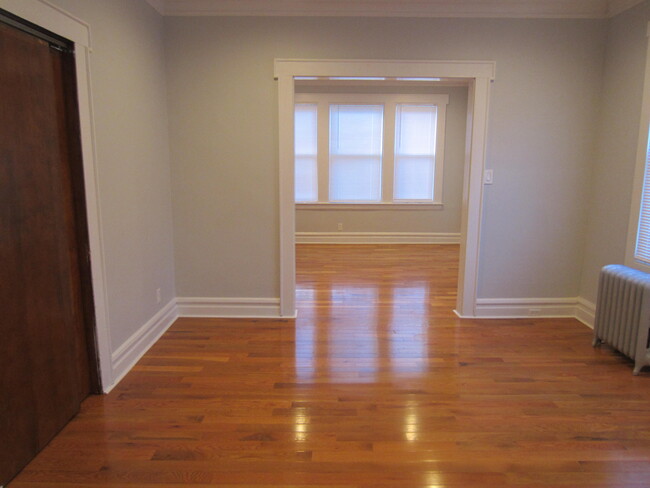 Building Photo - 204 Columbia Ave