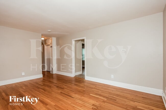 Building Photo - 1421 Waddell St