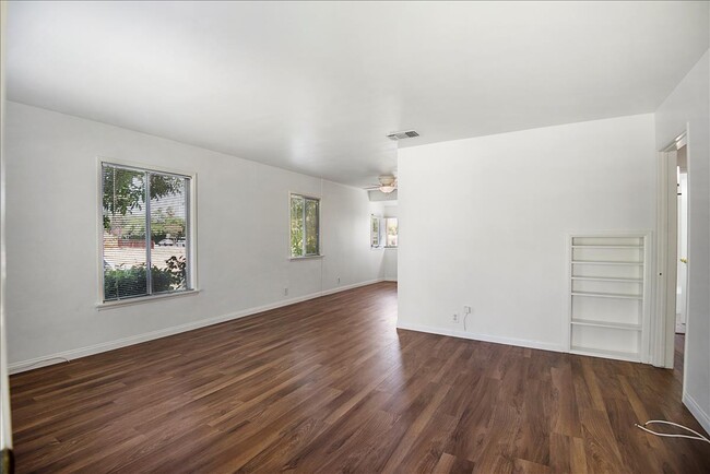 Foto del edificio - 507 N Niagara St