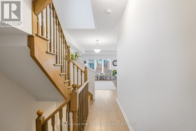 Photo du bâtiment - 376 Wheat Boom Dr.