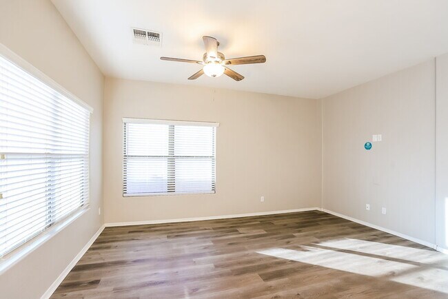 Building Photo - 30783 N Karen Ave