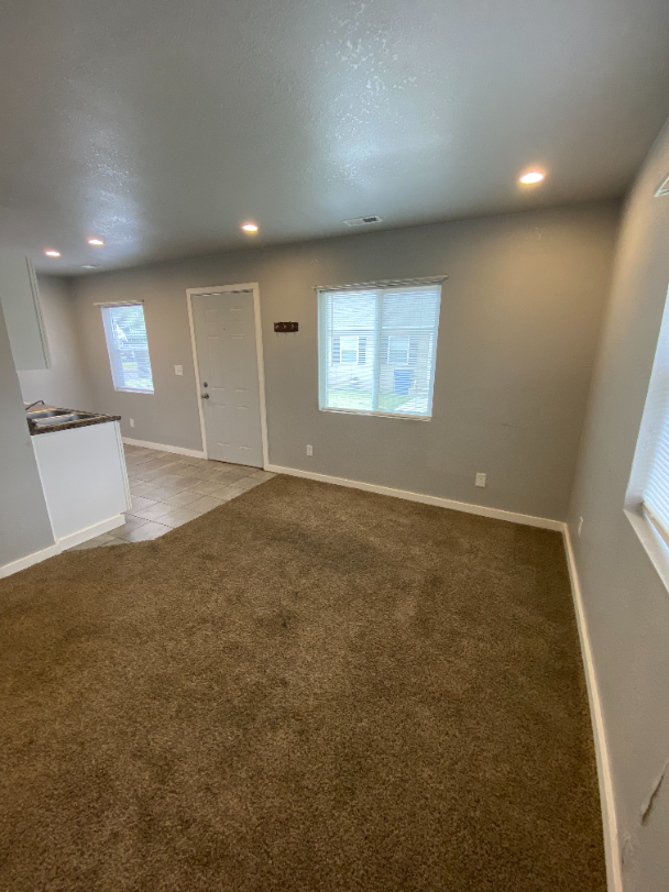 Foto del edificio - "Charming 1-Bedroom Rental in Wichita's De...