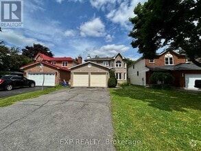 Building Photo - 135 Picasso Dr