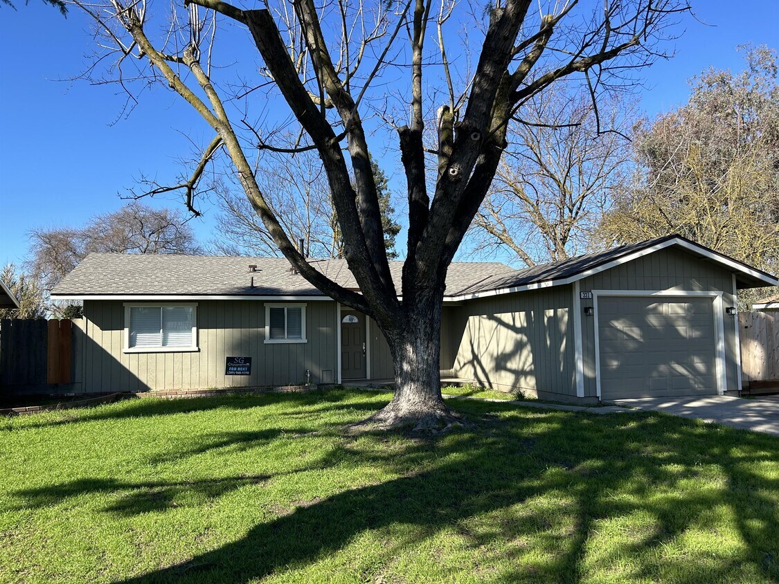 Primary Photo - 331 C St