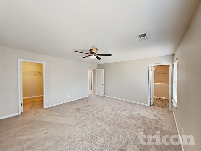 Foto del edificio - 304 Longfellows Ln