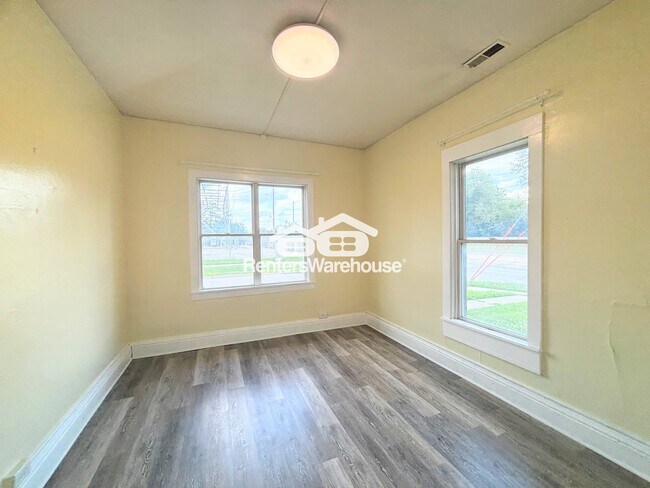 Foto del edificio - 232 1st St