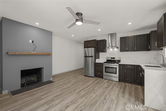 Building Photo - 475 E Del Mar Blvd