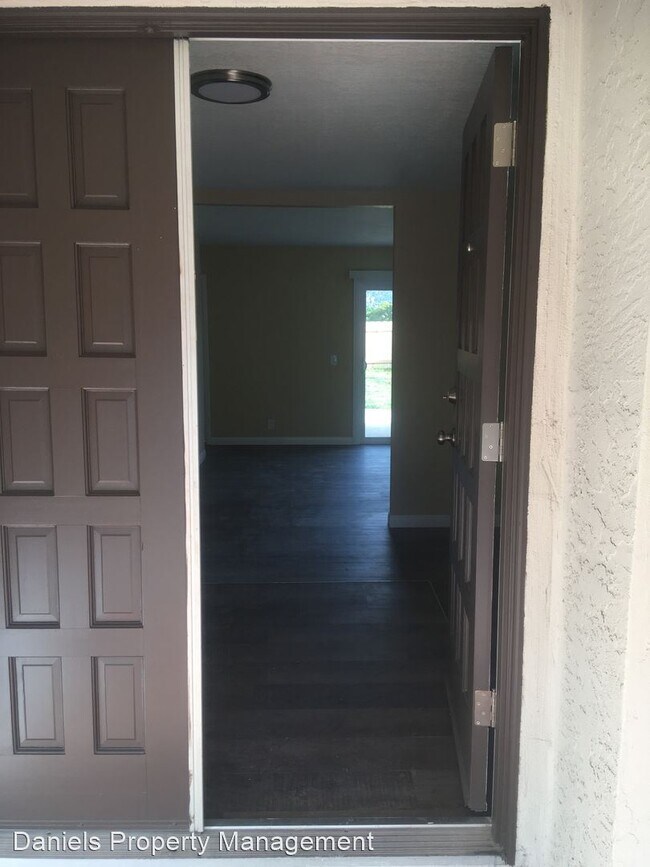 Building Photo - 3 br, 2 bath House - 1314 Knob Hill Road