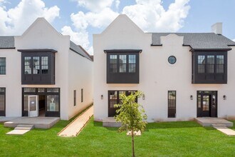 Building Photo - 18814 Selah Wy