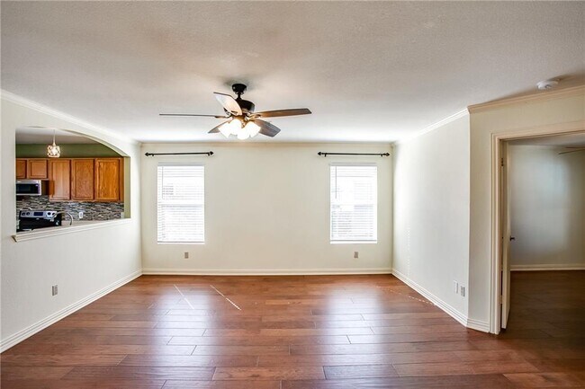 Building Photo - 122 Quail Hollow Dr