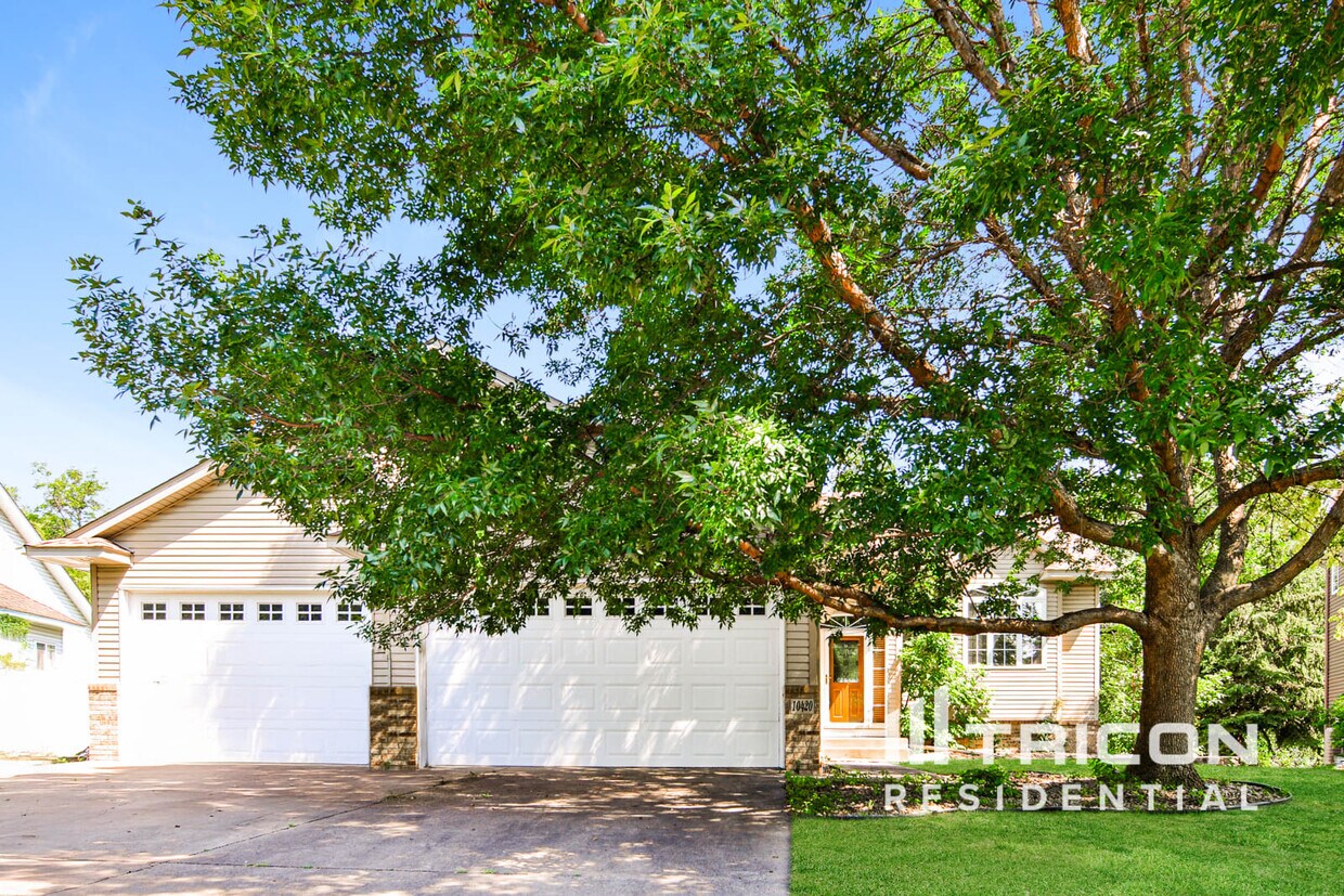 Foto principal - 10420 Karston Ave NE