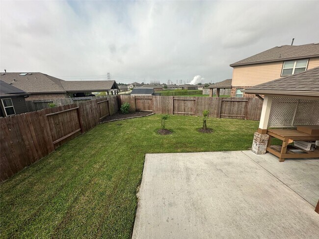 Foto del edificio - 4002 Spurwing Ln