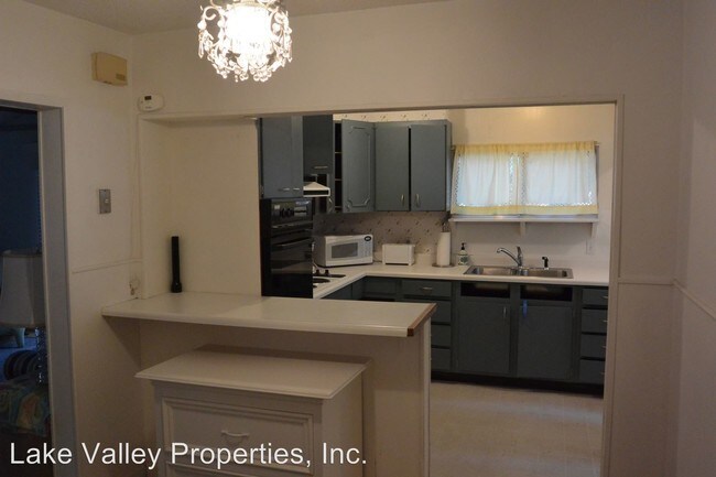 Foto del edificio - 2 br, 1 bath House - 2902 Oakland Ave.