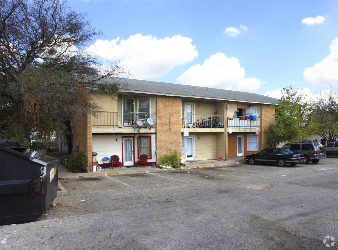 Foto del edificio - Cypress Point Apartments