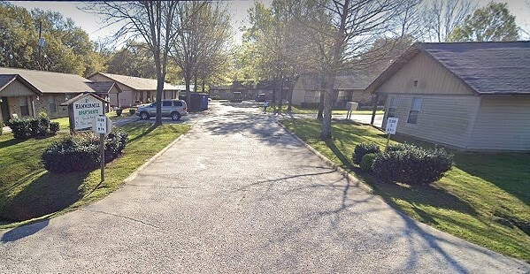 Foto del edificio - 5632 LA-182