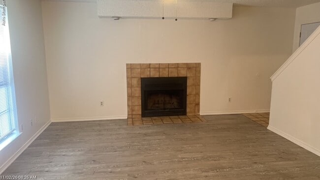 Foto del edificio - 3805 Braden Ln