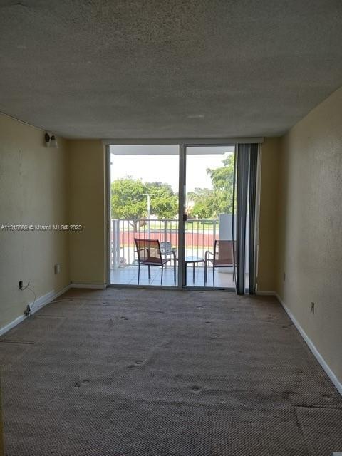 Foto del edificio - 1200 NE Miami Gardens Dr