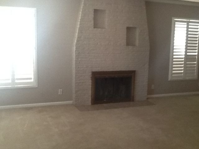 Building Photo - House For Rent in Stockton