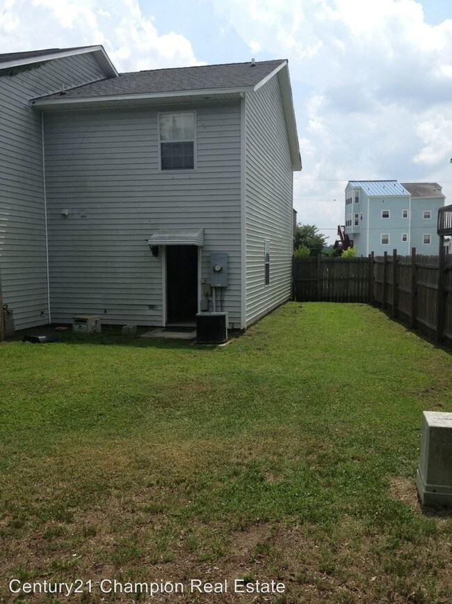 Building Photo - 86 Shoreline Dr