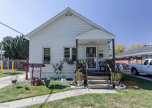 Building Photo - 3519 Terrace Dr