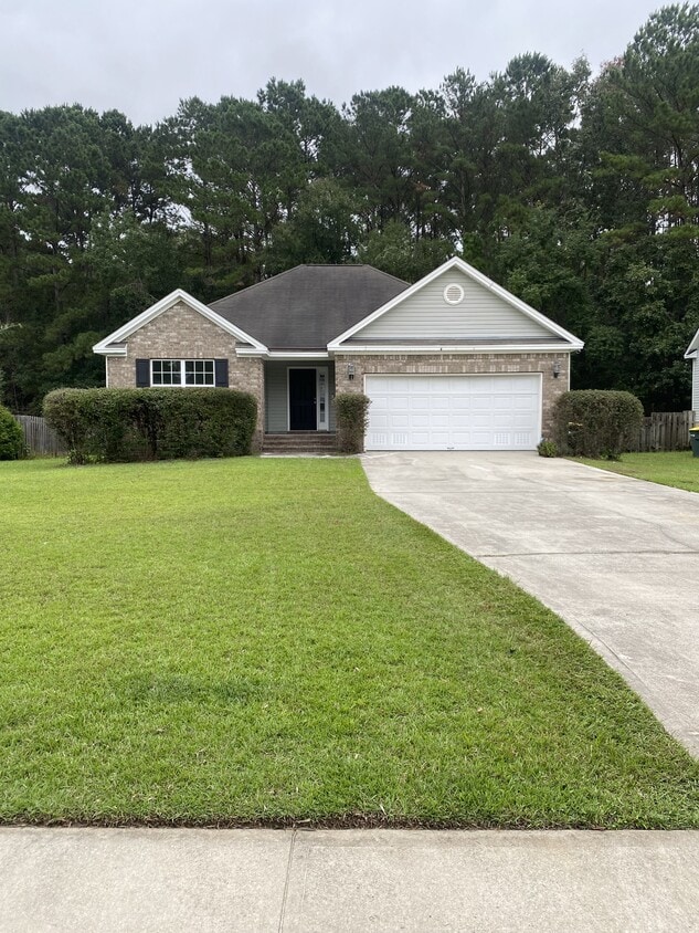 Foto principal - 1540 Bradley Blvd