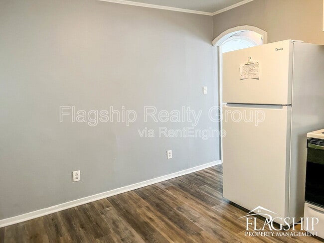Building Photo - 122 Blaire Ln