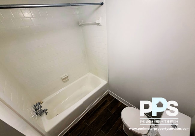 Photo - 1040 Sandtown Rd SW House