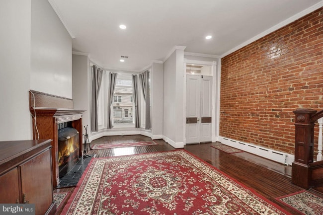 Foto del edificio - 633 8th St NE