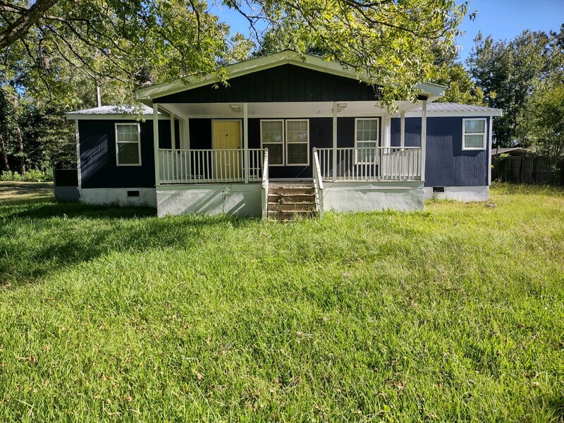 Primary Photo - 664 Cherokee Dr