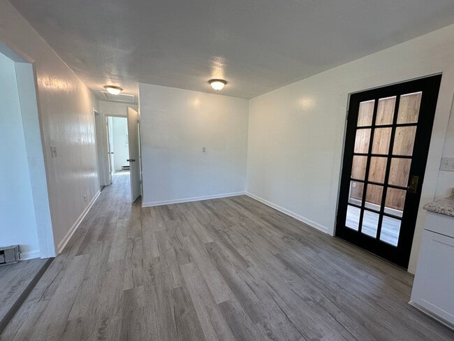 Building Photo - Spacious house in Brookville school distri...