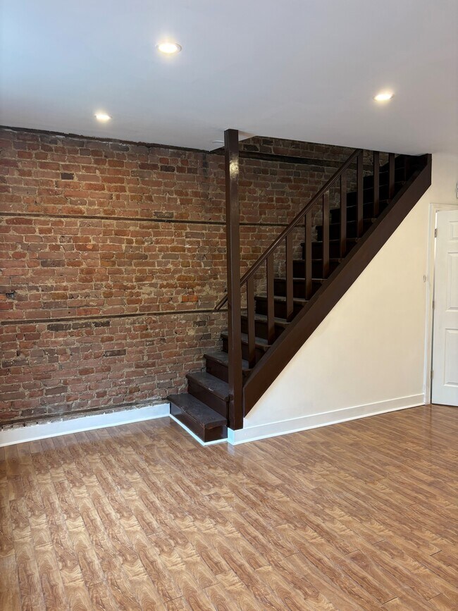 Photo du bâtiment - 1635 Rue Dézéry