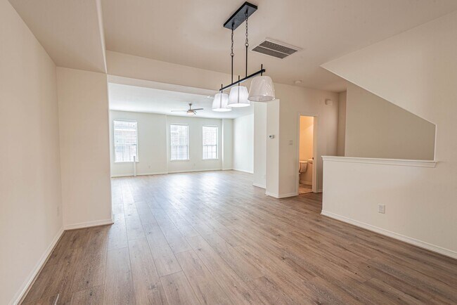 Foto del edificio - 8117 Silverton Creek Ln