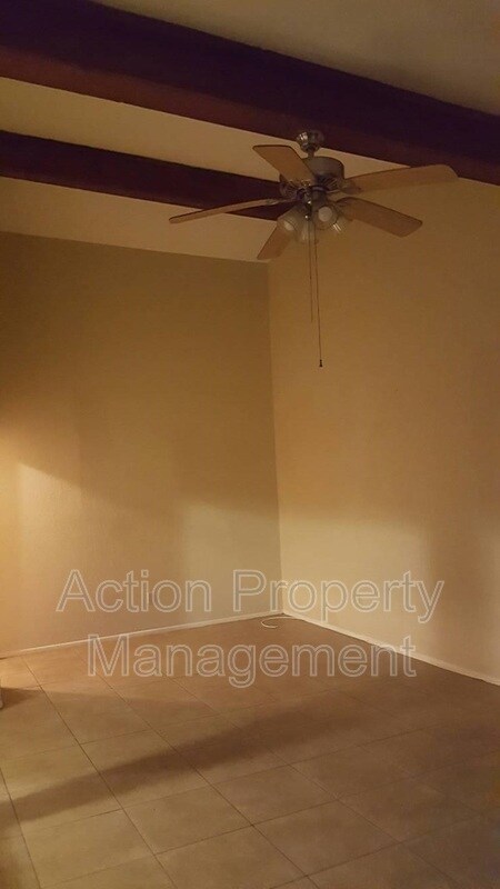 Foto del edificio - 6628 Hardwick St