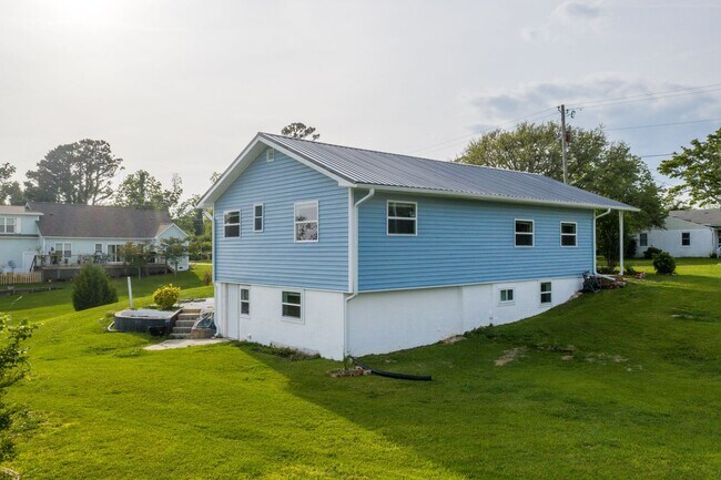Foto del edificio - 108 Hawkins Creek Ln