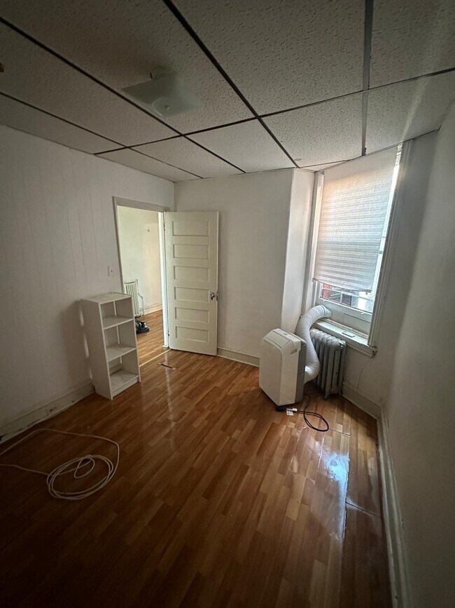dormitorio 2 - 220 N 54th St