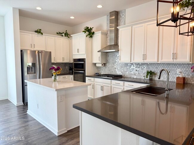 Foto del edificio - 14200 W Village Pkwy