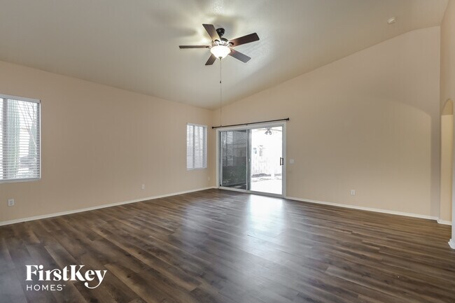 Building Photo - 7225 W Opossum Dr