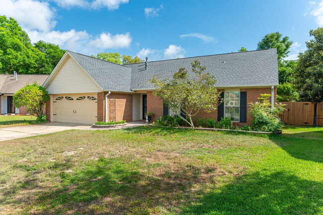 Foto del edificio - 4522 Parkwood Ln