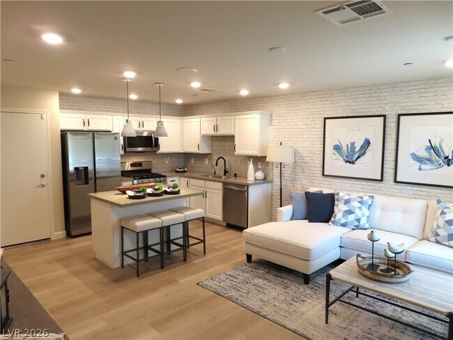 Building Photo - 651 Pickled Pepper Pl