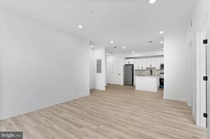 Building Photo - 809 Diamond St