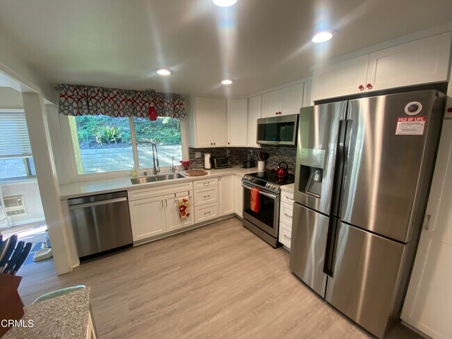 Building Photo - 41029 Village 41