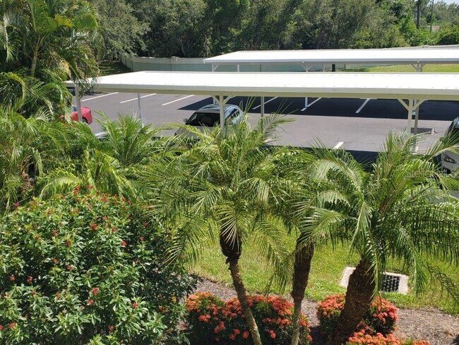 Foto del edificio - 2060 Willow Hammock Cir