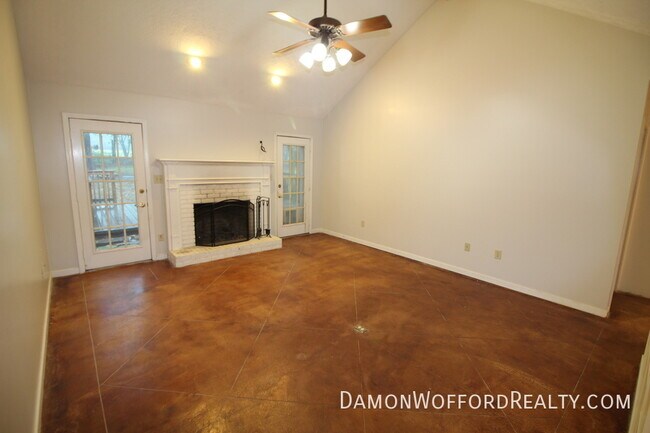 Foto del edificio - 308 Woodrun Dr