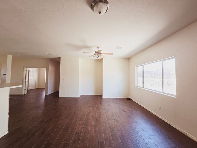 Building Photo - Charming 4 bedroom, 2 bath in Anthony, TX