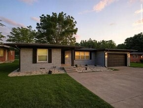 Building Photo - 3076 Walnut Hill Ln
