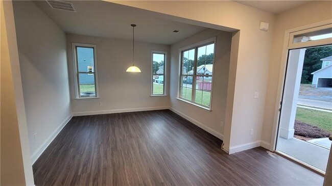 Building Photo - 360 Dragonfly Wy