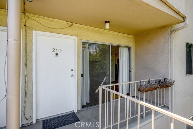 Building Photo - 10757 Hortense St