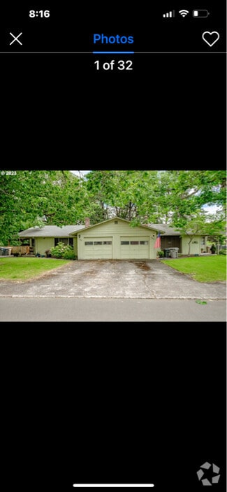 Building Photo - 286 SW River Dr
