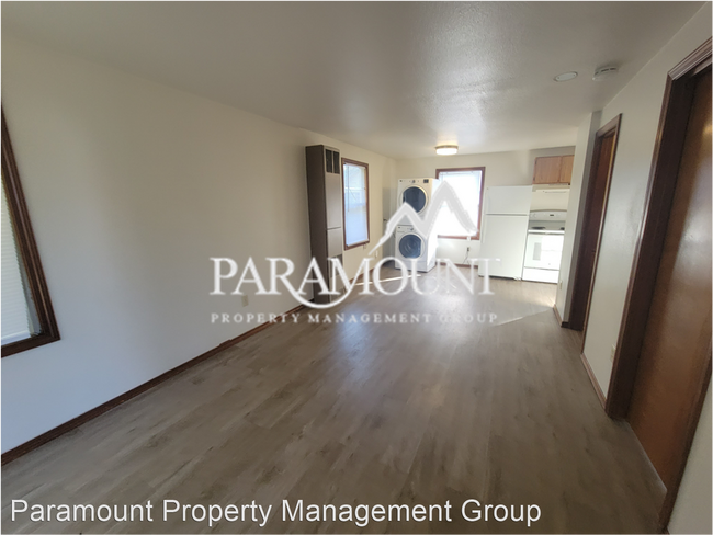Building Photo - 1 br, 1 bath House - 829 1/2 Dr ML King Way