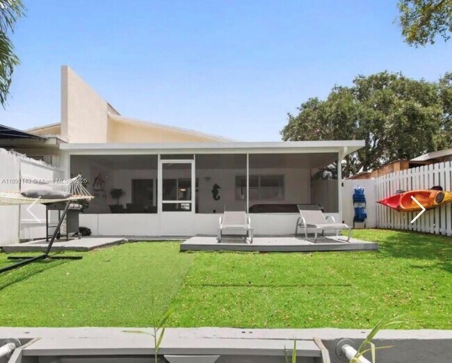 Foto del edificio - 5427 SW 24th Ave